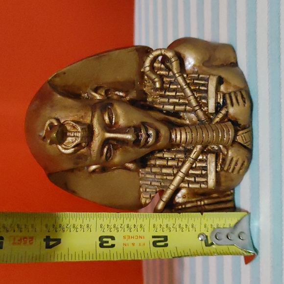 Pheroah Statue - Picture 1 of 3